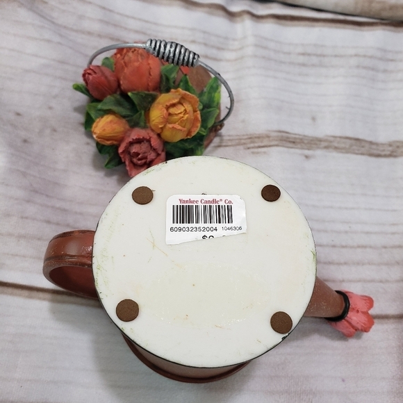 Yankee Candle Tulip Watering Can Small Candle Holder Decorative Container 6 Inch - Picture 8 of 10